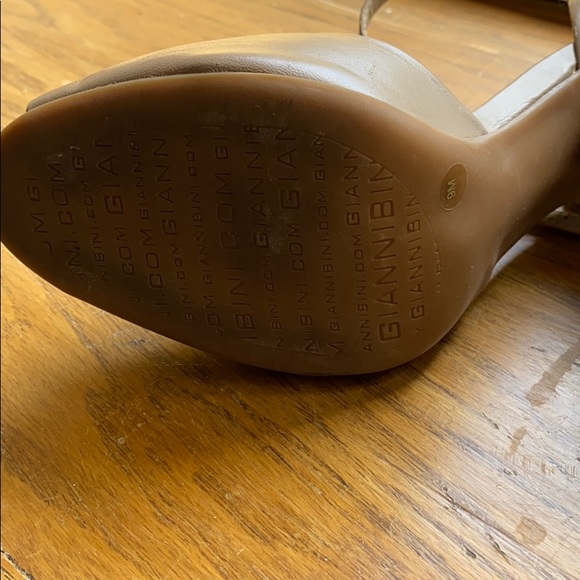 Peep toe high heels - Picture 6 of 6